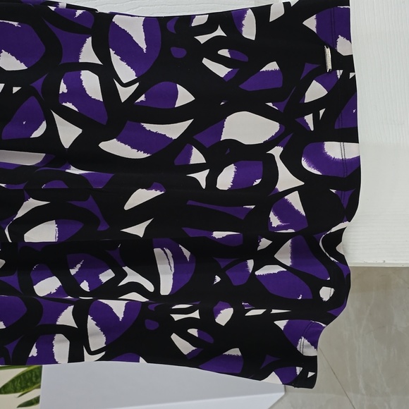 Beautiful blouses size S. Used. Six blouses  $7.00 - Picture 10 of 12